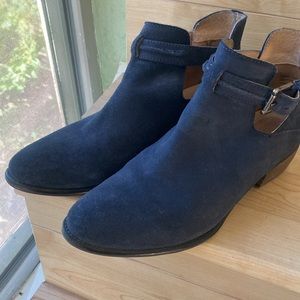 Seychelles Navy Blue Suede Ankle Booties